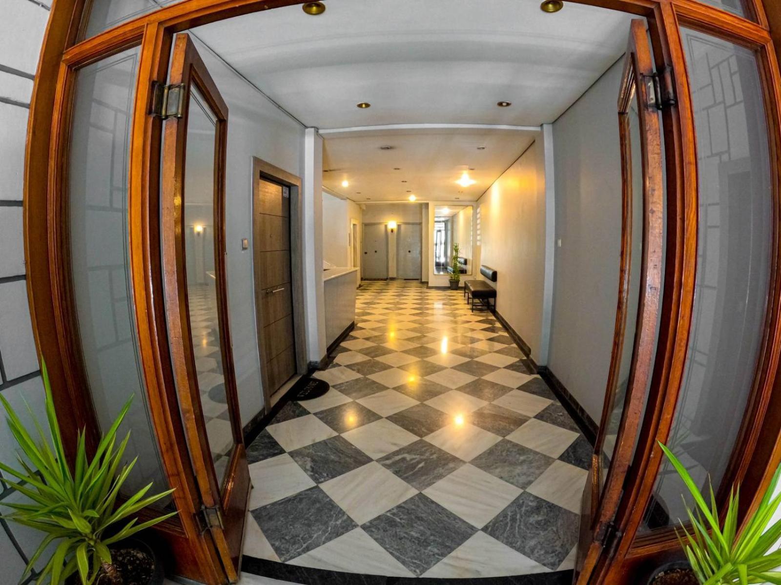 Comfortable Apt, Next To Archeological Museum! เอเธนส์ ภายนอก รูปภาพ